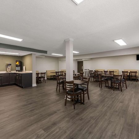 Quality Inn Airport Woodson Terrace Εξωτερικό φωτογραφία