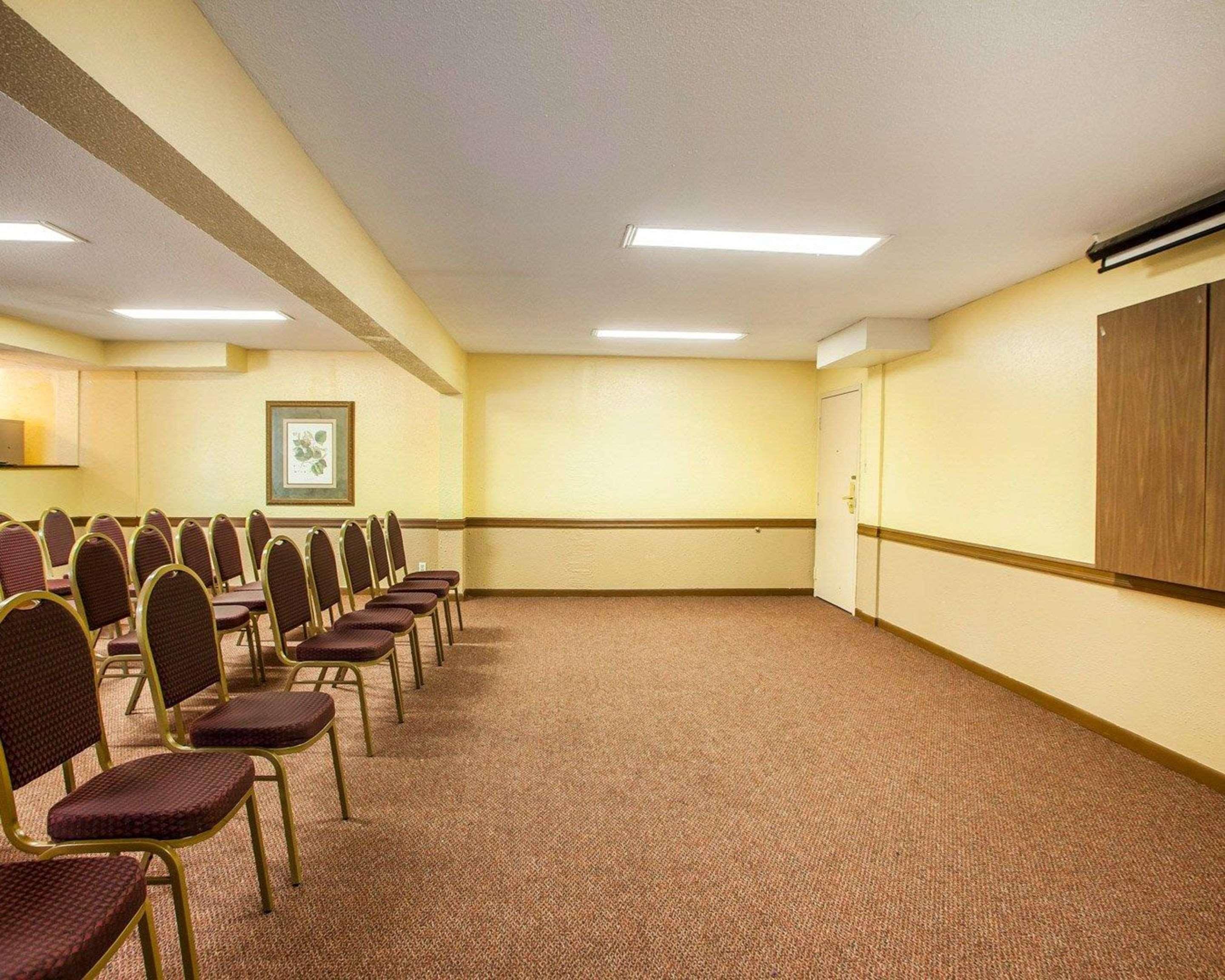Quality Inn Airport Woodson Terrace Εξωτερικό φωτογραφία