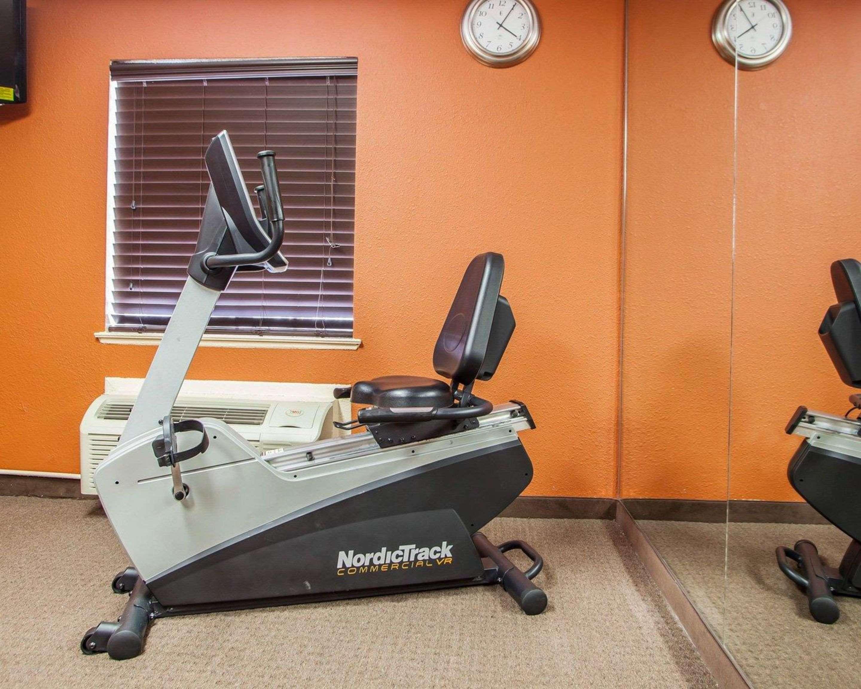 Quality Inn Airport Woodson Terrace Εξωτερικό φωτογραφία