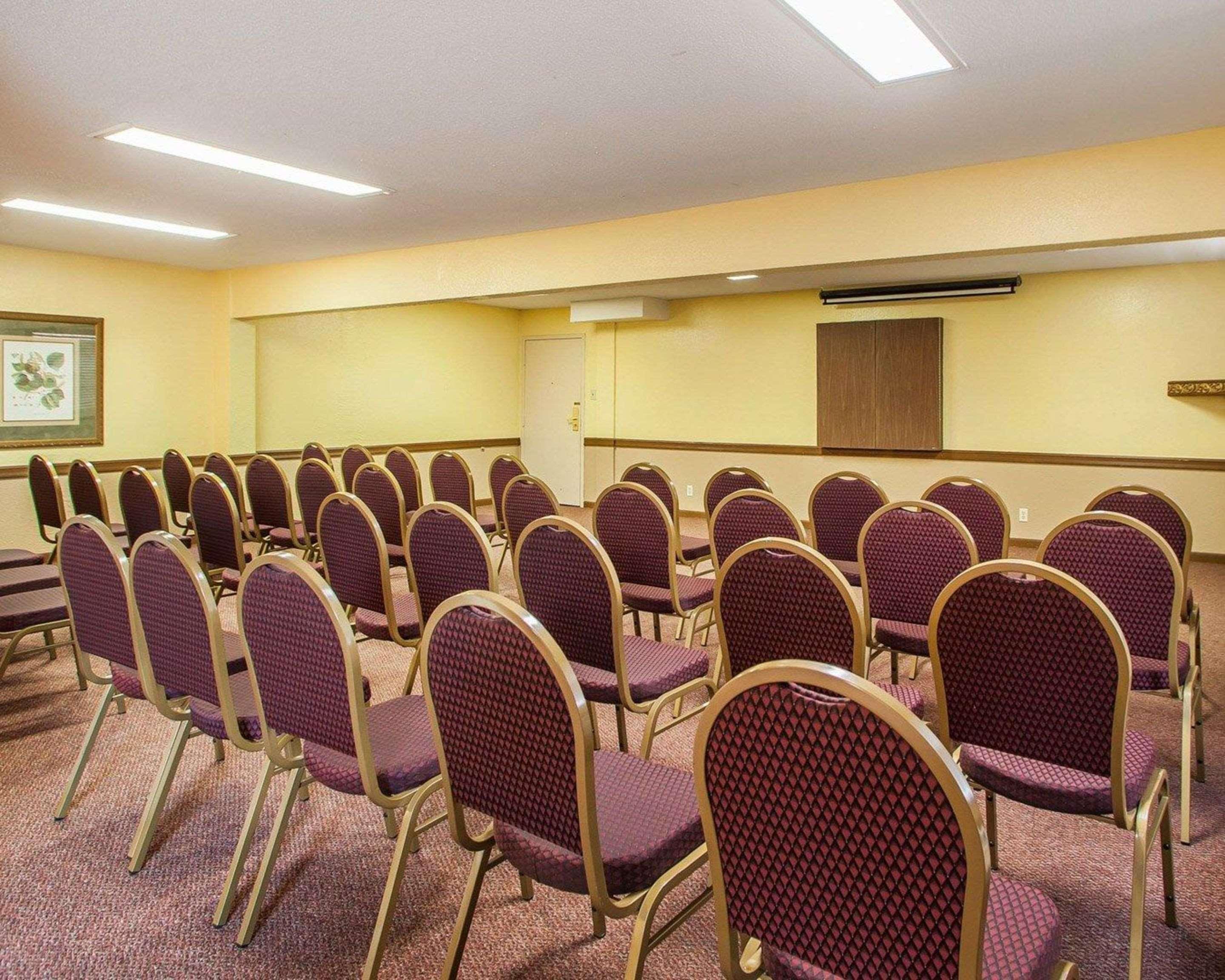Quality Inn Airport Woodson Terrace Εξωτερικό φωτογραφία