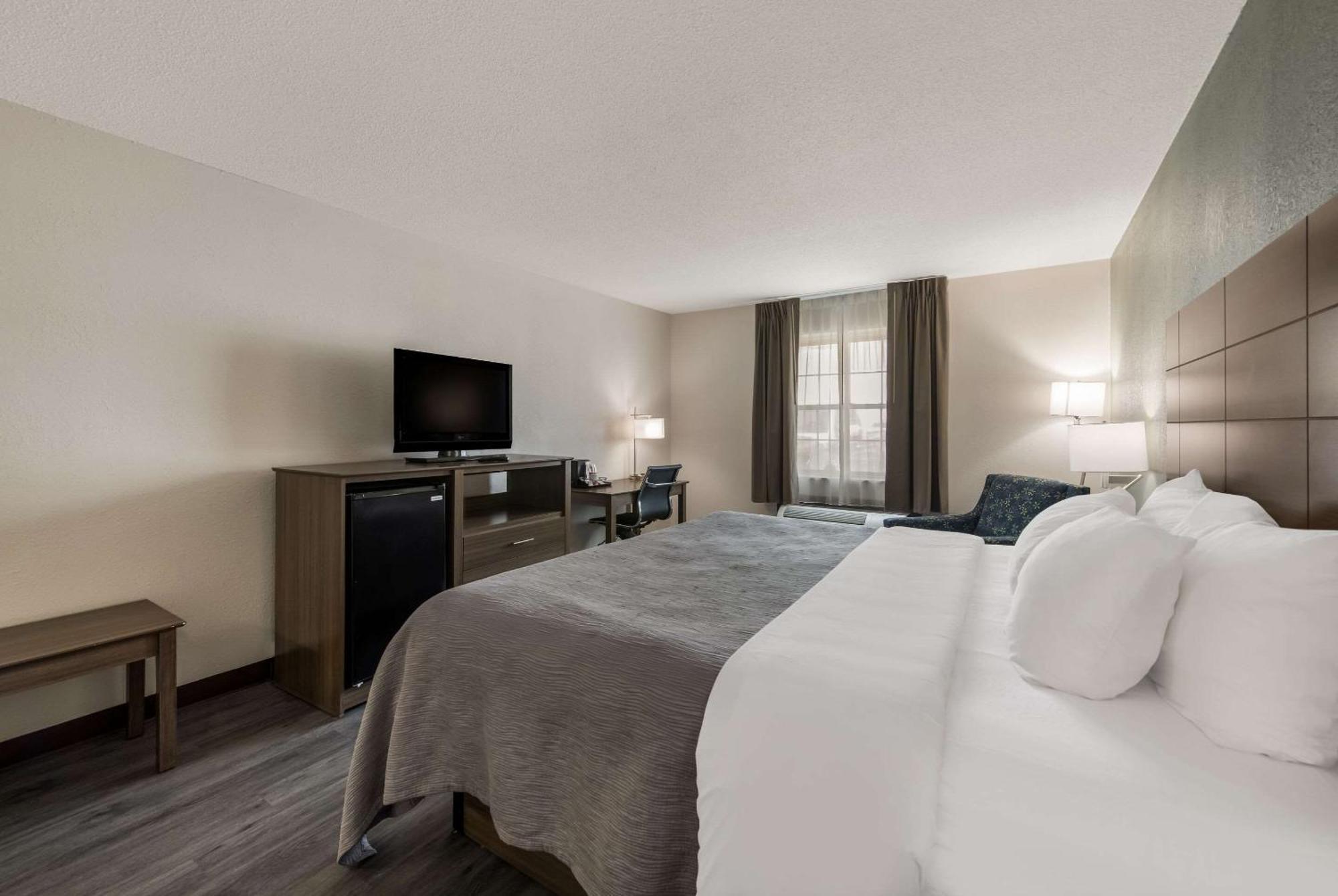 Quality Inn Airport Woodson Terrace Εξωτερικό φωτογραφία