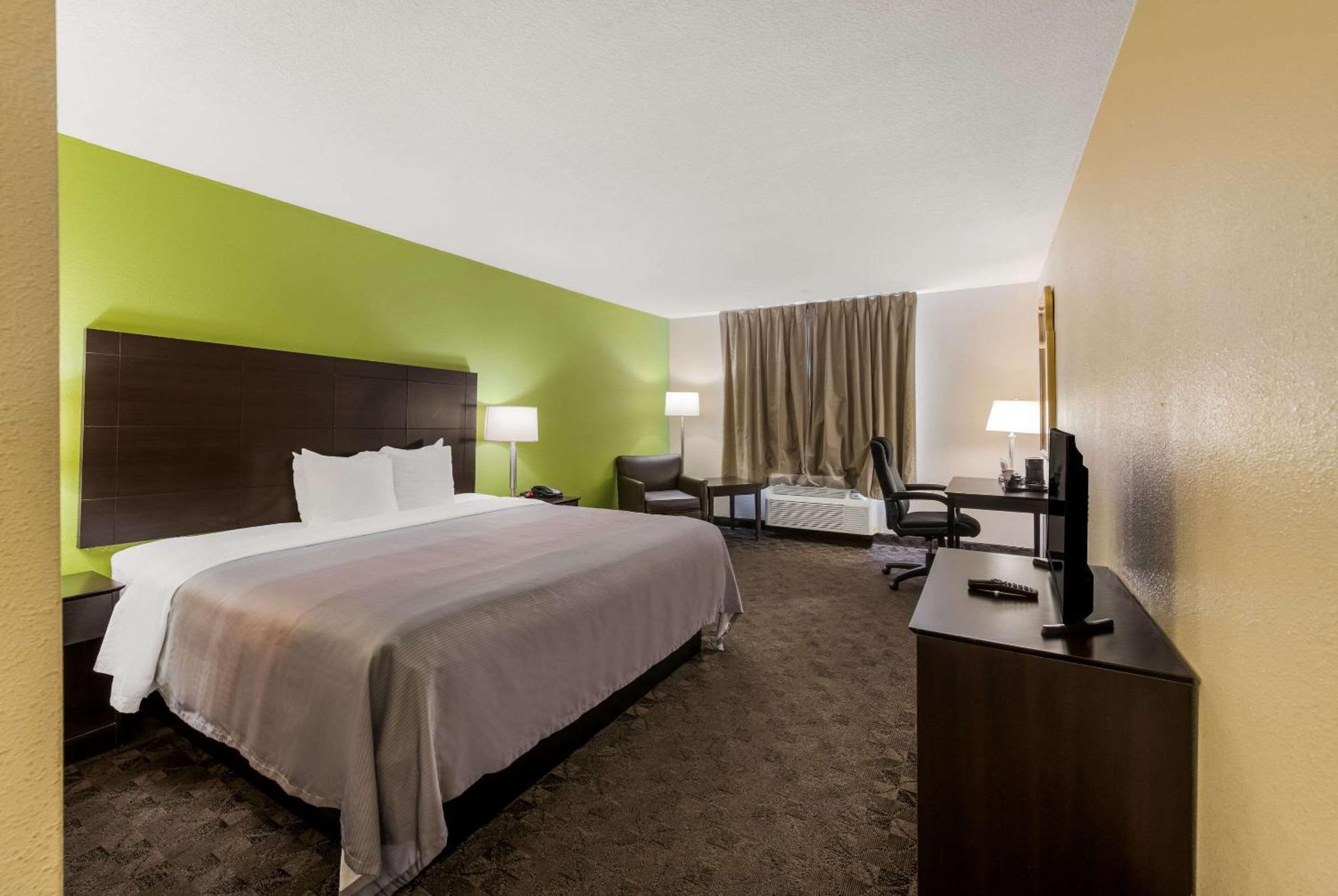 Quality Inn Airport Woodson Terrace Εξωτερικό φωτογραφία