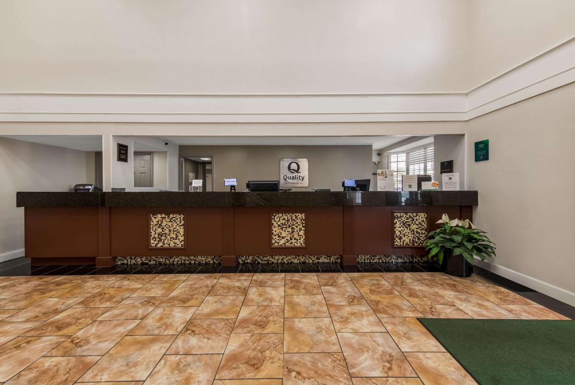 Quality Inn Airport Woodson Terrace Εξωτερικό φωτογραφία