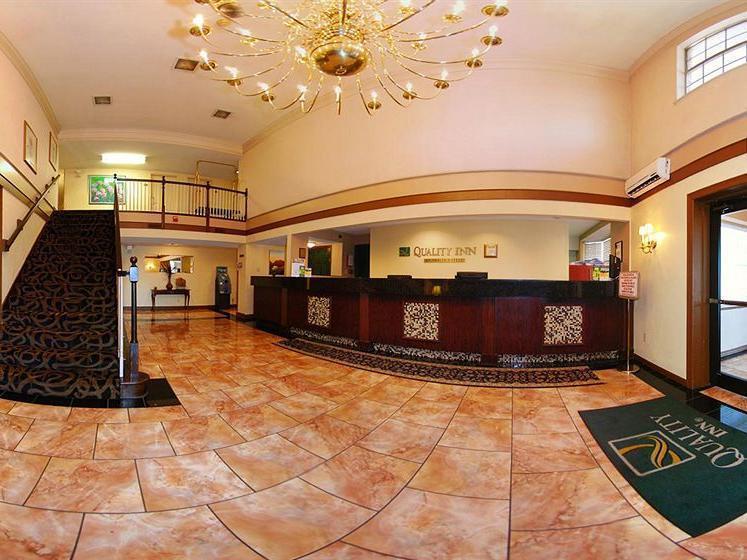 Quality Inn Airport Woodson Terrace Εξωτερικό φωτογραφία