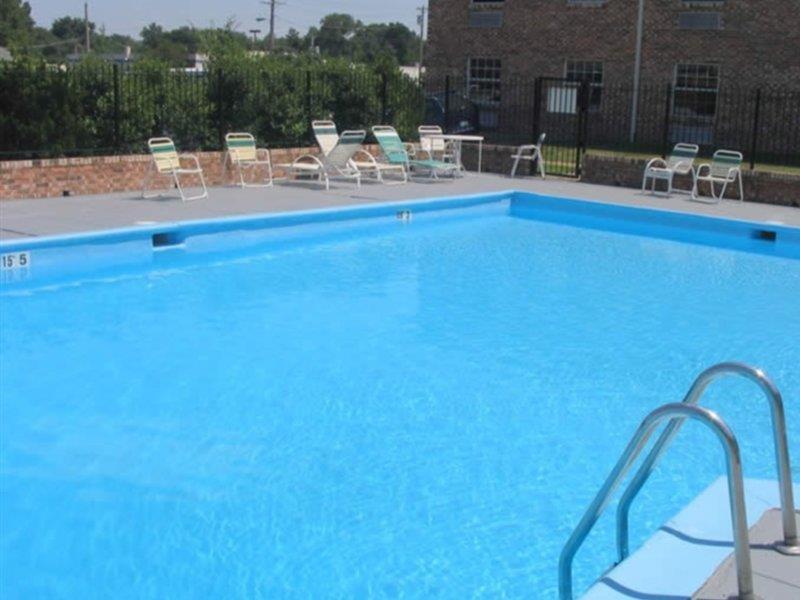 Quality Inn Airport Woodson Terrace Εξωτερικό φωτογραφία
