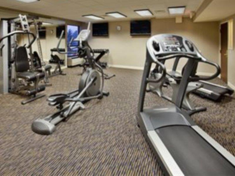 Quality Inn Airport Woodson Terrace Εξωτερικό φωτογραφία