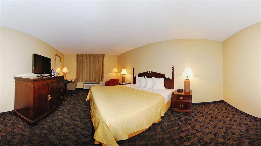 Quality Inn Airport Woodson Terrace Εξωτερικό φωτογραφία